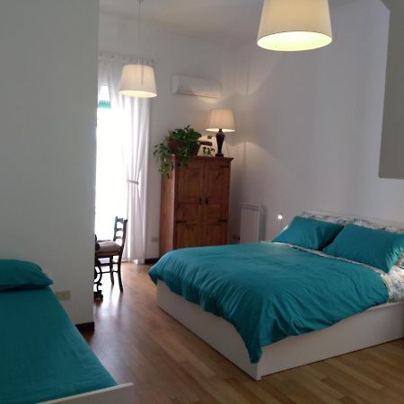 Villino Italia Hotel Napoli Bagian luar foto