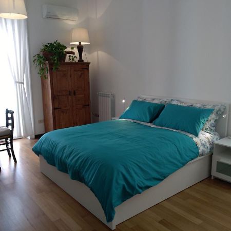 Villino Italia Hotel Napoli Bagian luar foto